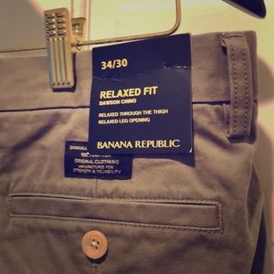 Brand new pair of Banana Republic khakis.